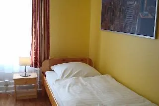 Kieler Hof - Station Hotel 2*